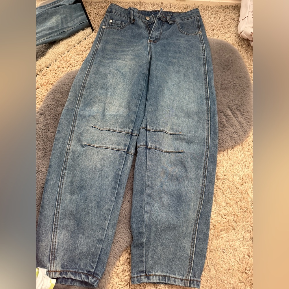 Barrel jeans